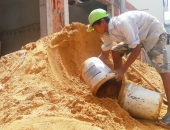 Loạt dự án xây dựng tại Tp.HCM điêu đứng vì giá cát tăng